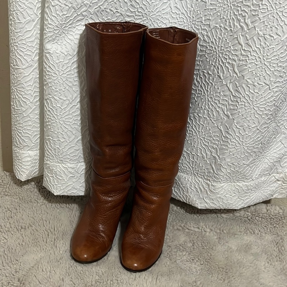 Steve Madden Smyrna wedge styled boots sz 6